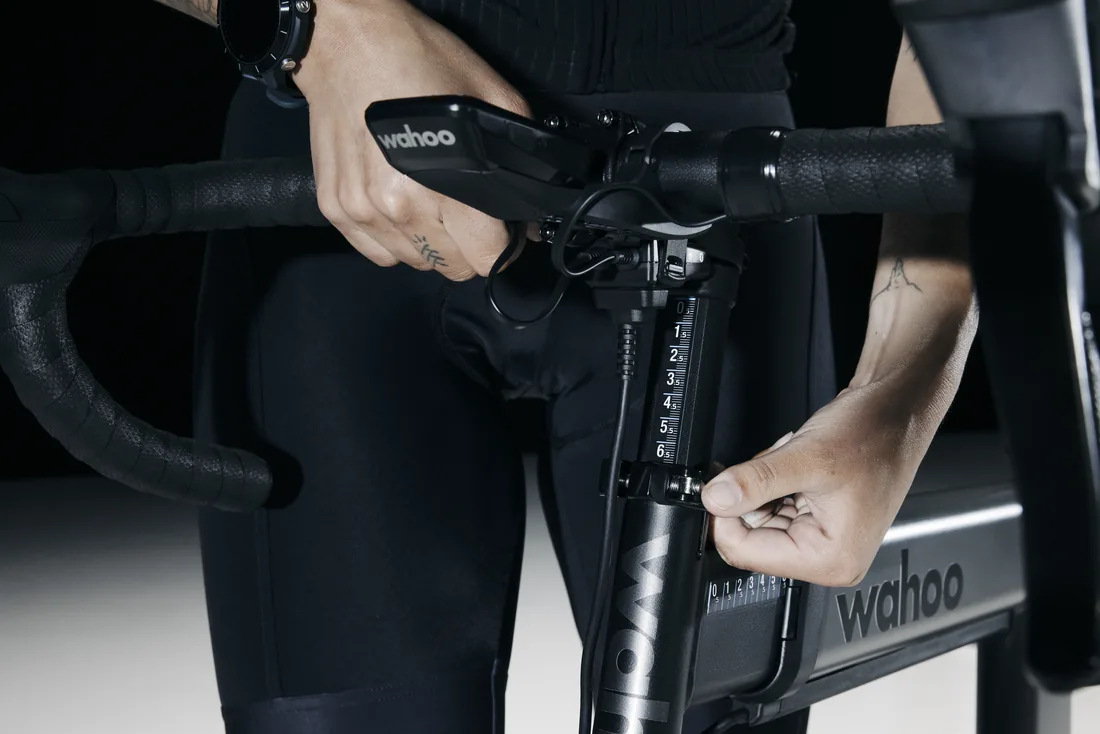 KICKR BIKE SHIFT seatpost height adjustment detail